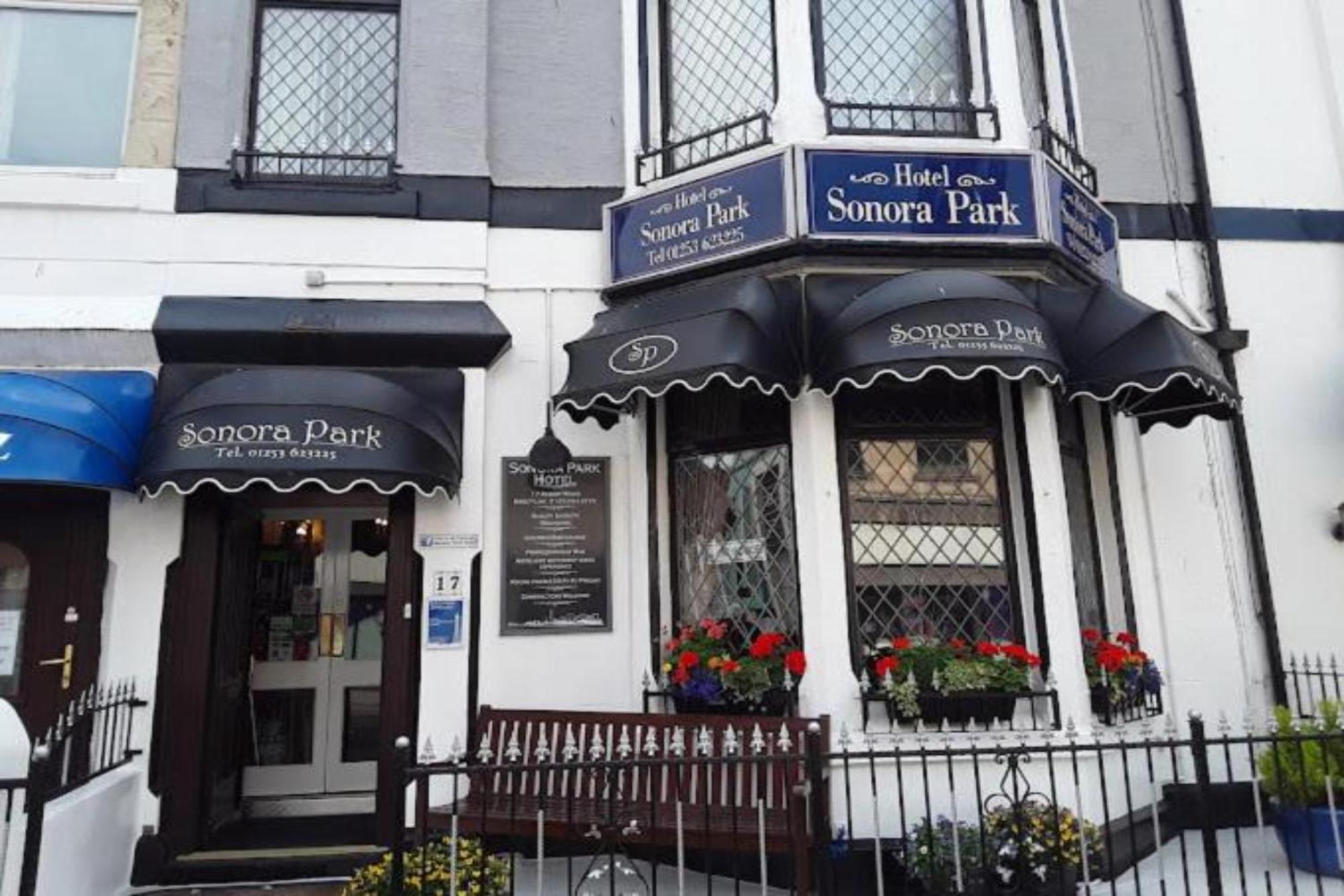 Sonora park Hotel Blackpool Bagian luar foto